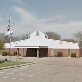 Hewitt Community Church - Hewitt, Texas