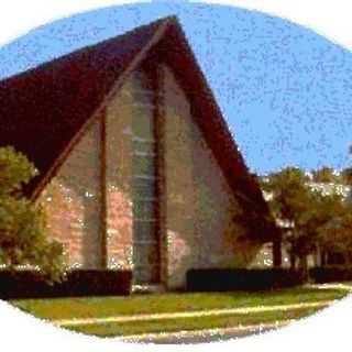 Carlinville United Methodist Church - Carlinville, Illinois