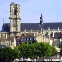 Cathedrale Saint Cyr Et Sainte Julitte