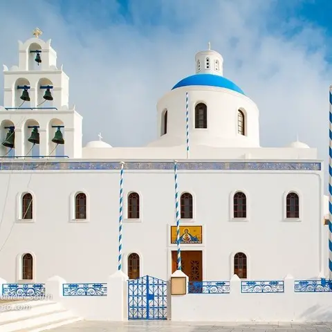 Panagia Platsani Orthodox Church - Oia, Cyclades