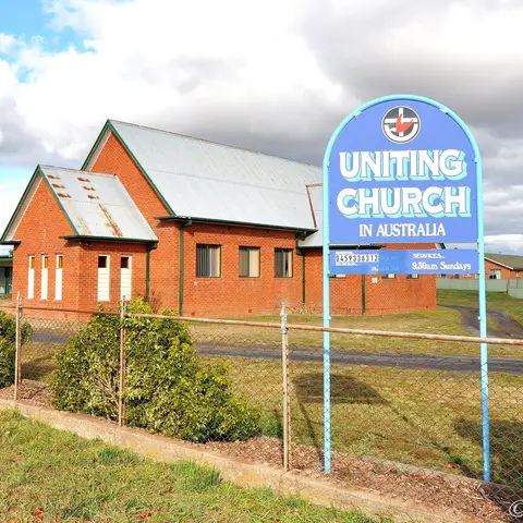 Oberon Uniting Church Oberon NSW - photo courtesy of Jaat