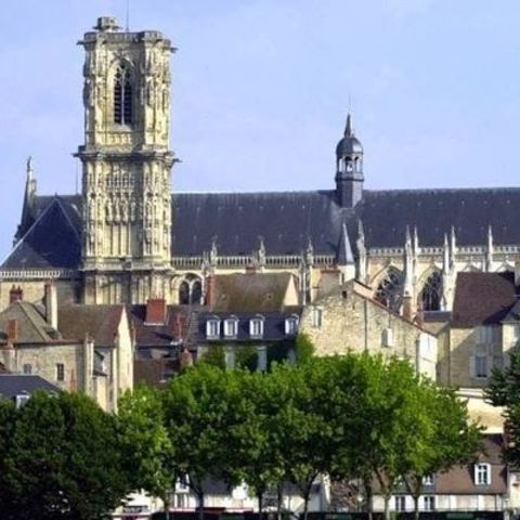 Cathedrale Saint Cyr Et Sainte Julitte - Nevers, Bourgogne
