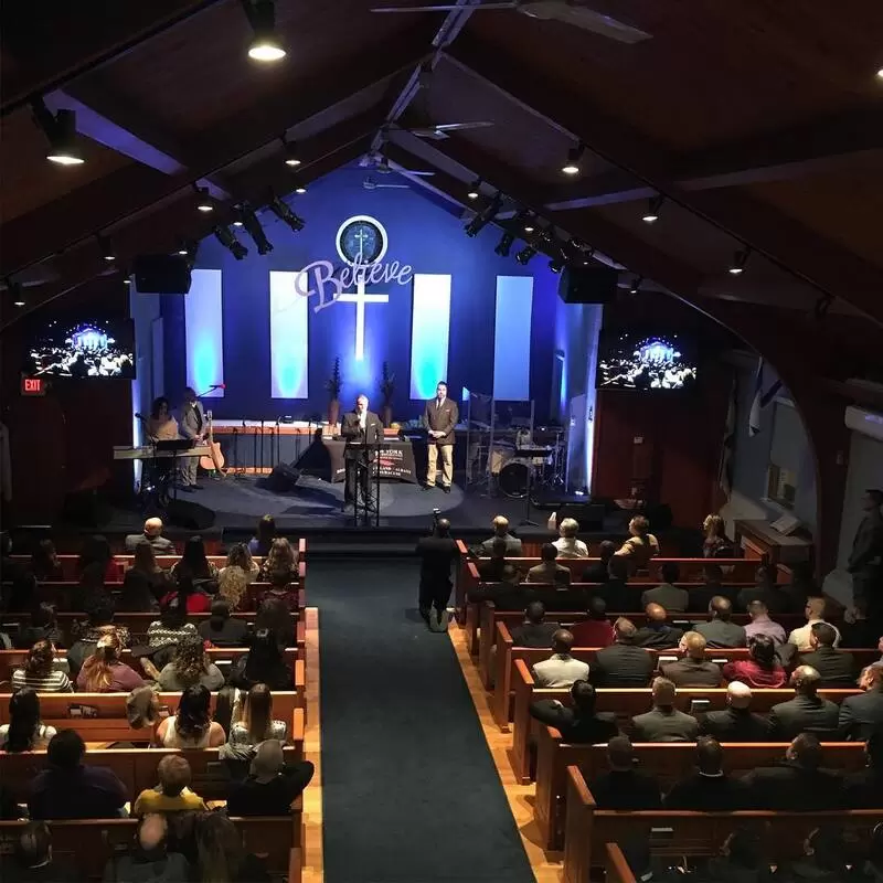 Sunday worship at New Life Church AG