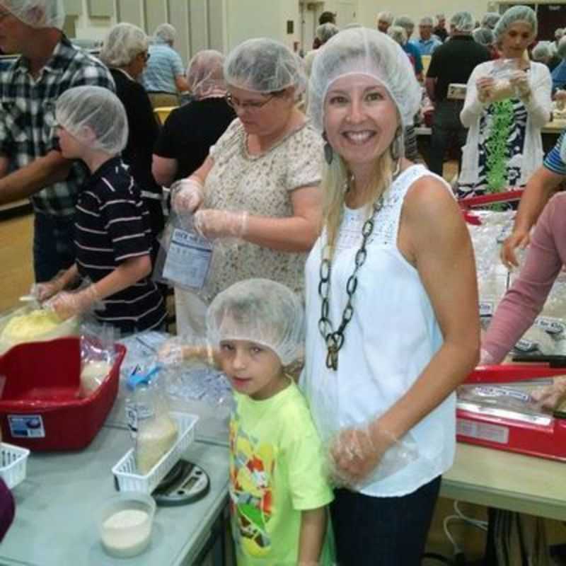 Packing meals for Haiti - March 26, 2017