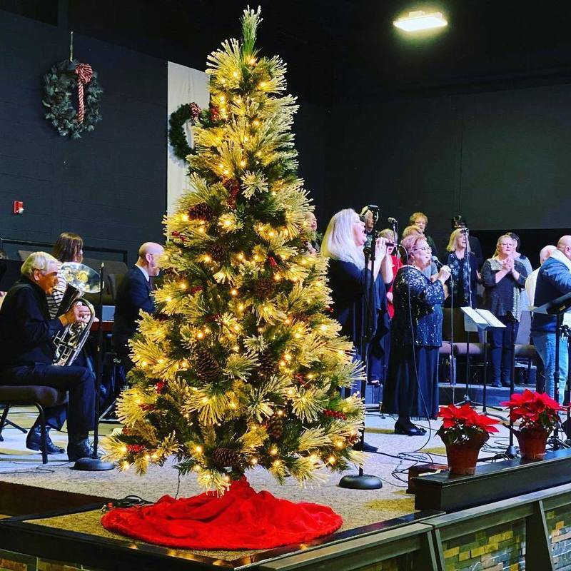 Merry Christmas from the Hunting Ridge Church Choir and Band!