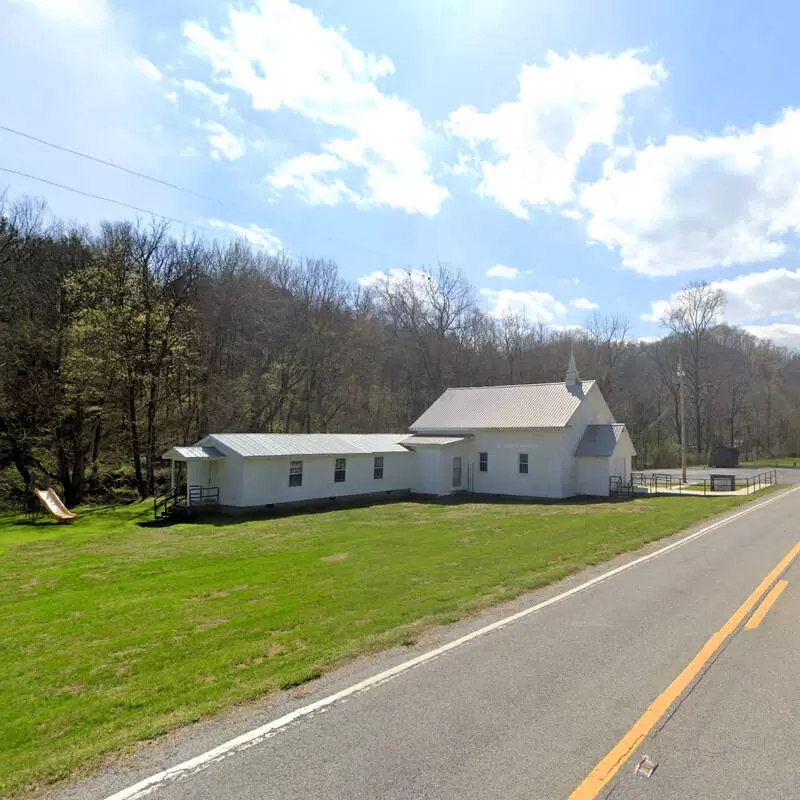 Wolf Creek Baptist Church - Silver Point, Tennessee