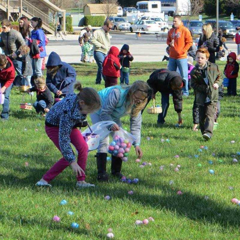 Community Easter Egg Hunt 2015