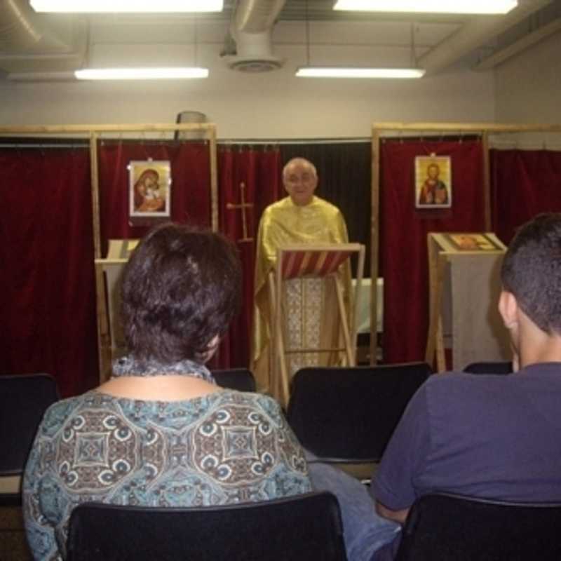 2009.06 - Primele Sfinte Liturghii