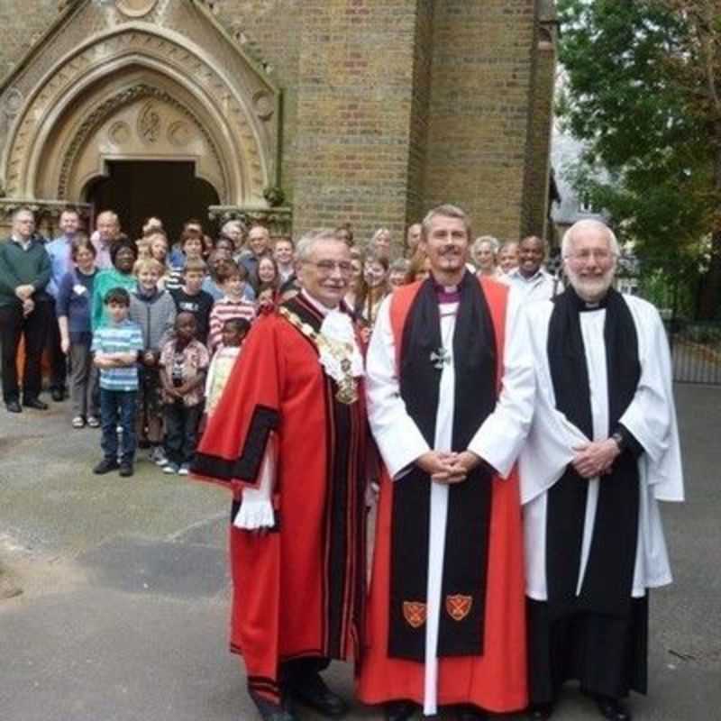 Bishop, Mayor and Vicar with worshippers