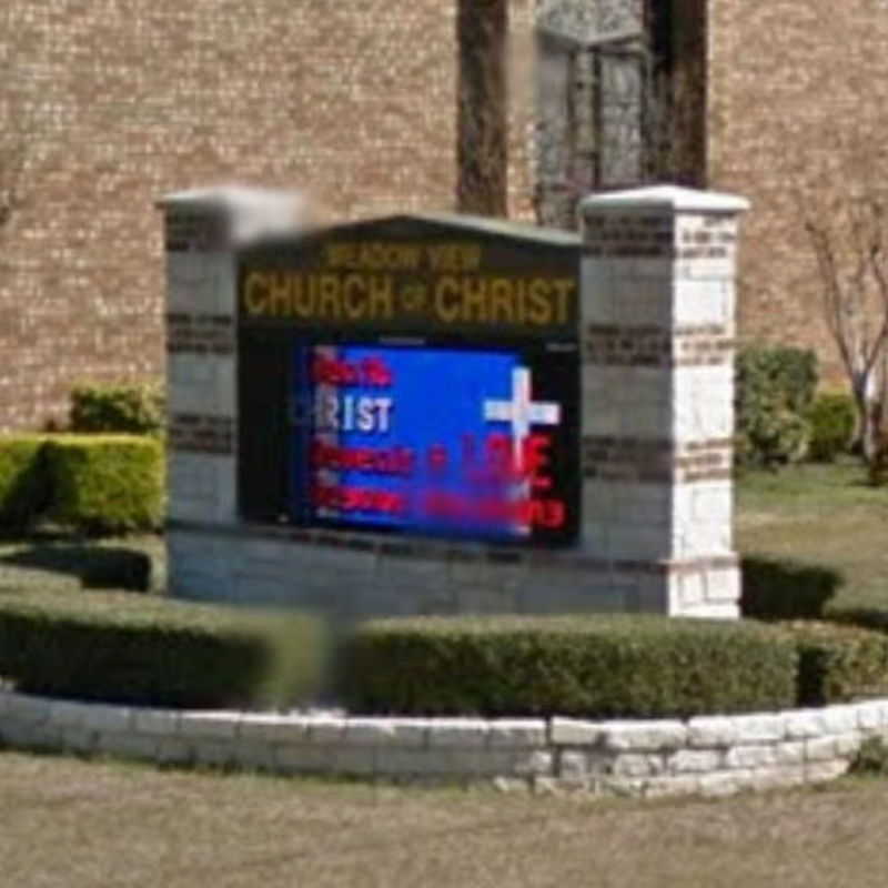 Meadow View Church Of Christ sign