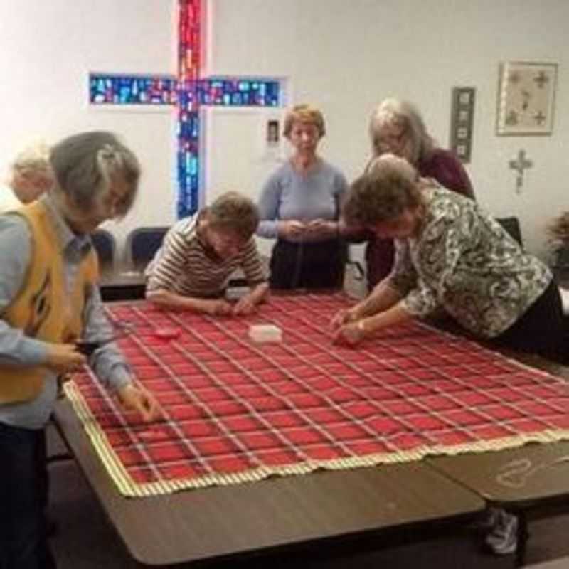 Quilter's are busy tying quilts