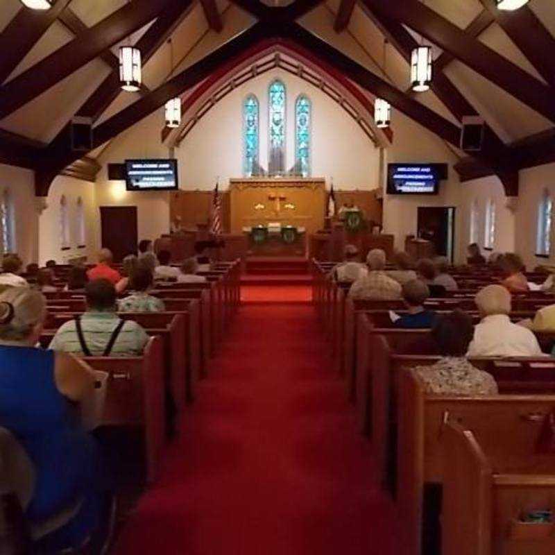 Sunday worship at Faith United Methodist Church