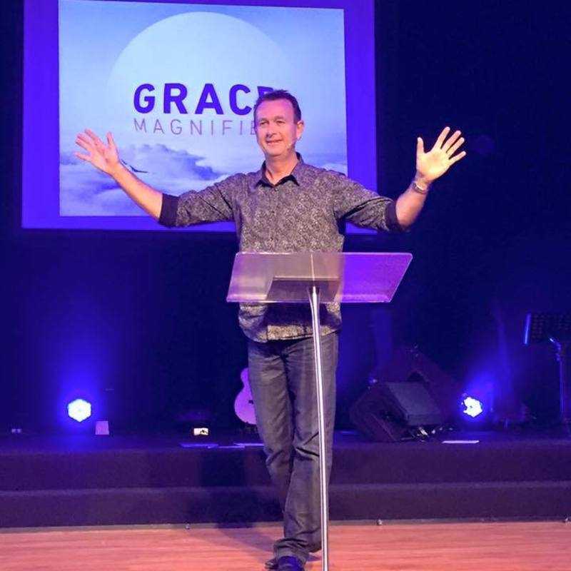 Ps Bill smashing out Grace Magnified
