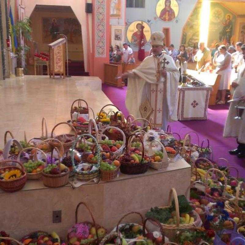 Traditional blessing of fruit baskets on the feast day of the Transfiguration of our Lord Jesus Christ