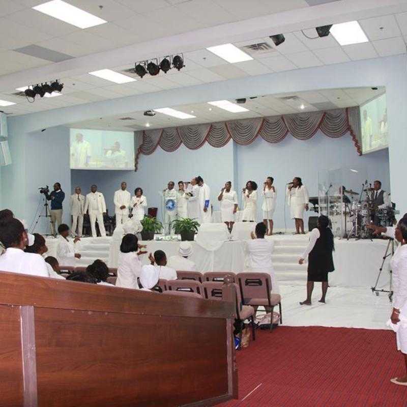 All White Thanksgiving Service