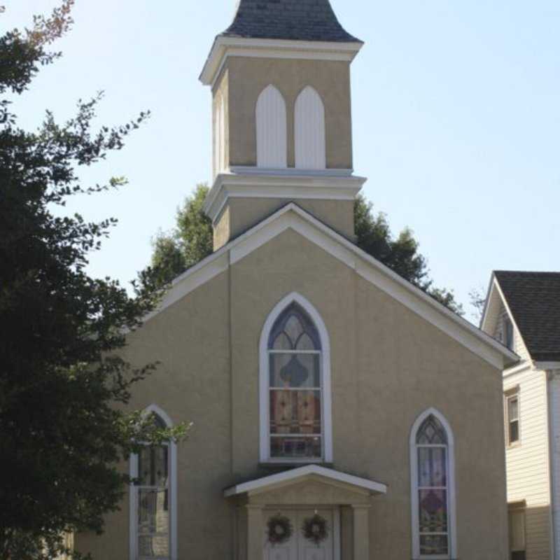 Holy Rosary - Sistersville, West Virginia