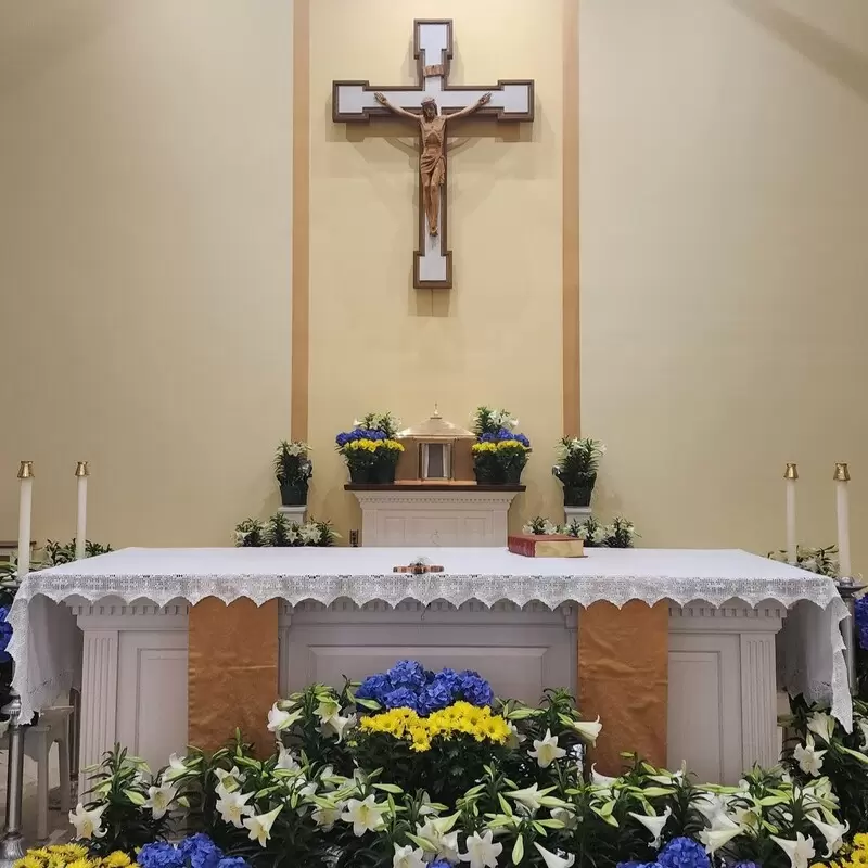 St. Aloysius Church decorated for Easter 2023