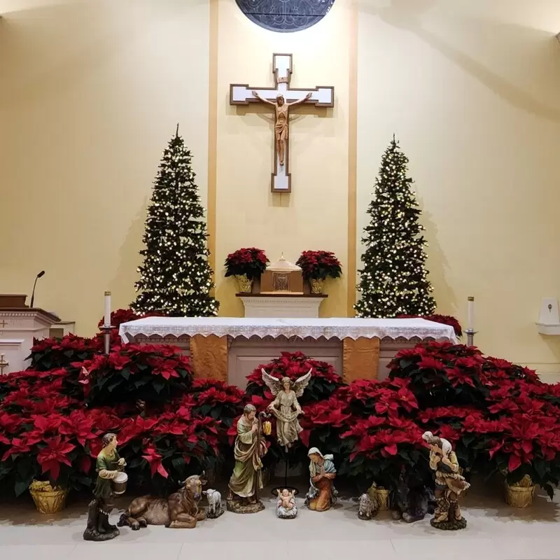 St. Aloysius decorated for Christmas 2022