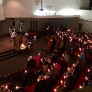Christmas Eve candlelight service 2016