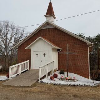 Taylorsville Wesleyan Church Taylorsville NC - photo courtesy of Trenna Warren-Kistler (Find a Grave ID 49243403)