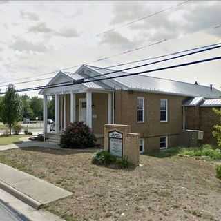 Anna Heights Baptist Church - Anna, Illinois