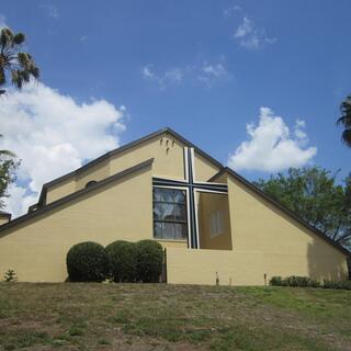 Holy Cross Lutheran Church - Lake Mary, Florida