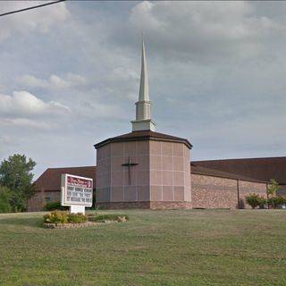 Pennsylvania Avenue Church - Ottumwa, Iowa