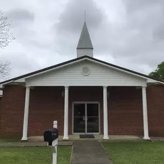Tenth Avenue Church of Christ - Columbus, Mississippi