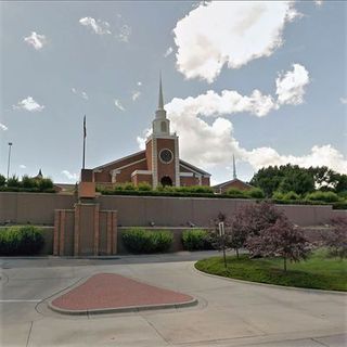 Emmanuel Baptist Church, Overland Park, Kansas, United States