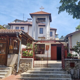 Saint Paraskeva Orthodox Church Byala Varna - photo courtesy of Vladas Wladas