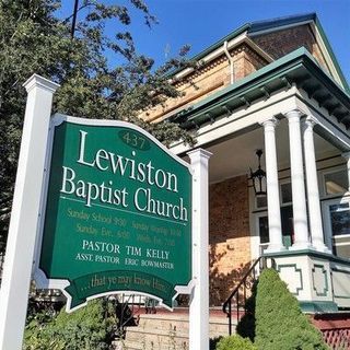 Lewiston Baptist Church Lewiston ME. Photo courtesy Ima Geek