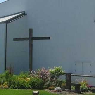 Church Of The Risen Savior - Burnsville, Minnesota