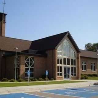 Gloria Dei Lutheran Church - Redwood Falls, Minnesota