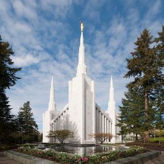 Portland Oregon Temple - Lake Oswego, Oregon