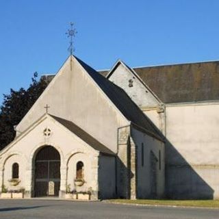 Saint Pierre Es Liens Quiers Sur Bezonde, Centre
