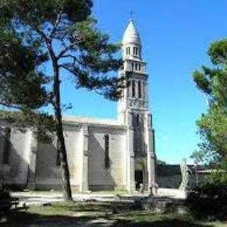 Eglise Notre Dame De Beauregard - Orgon, Provence-Alpes-Cote d'Azur