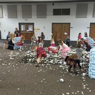 Hilldale Kids 2016 Indoor Snowball Fight