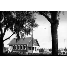 Unity Chapel (1913) with Lake Eola in the background.