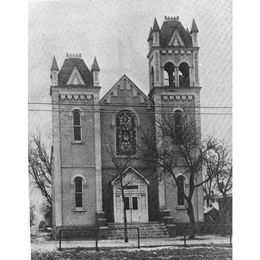 First United Methodist Church of Yankton - Yankton, South Dakota