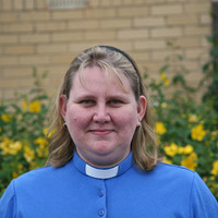 Rev Lisa MacInnes