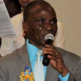 Senior Pastor Lawrence Amajor