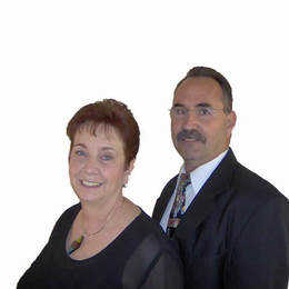 Pastor Larry & Debbie Elliott