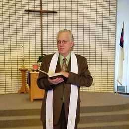 Pastor Rev Gilbert White