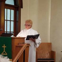 Pastor Janice Shaulis