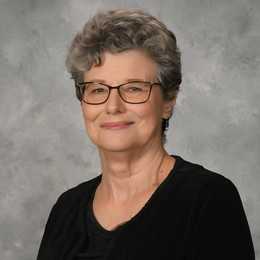 Senior Pastor Mary Elizabeth (Libby) Piazza